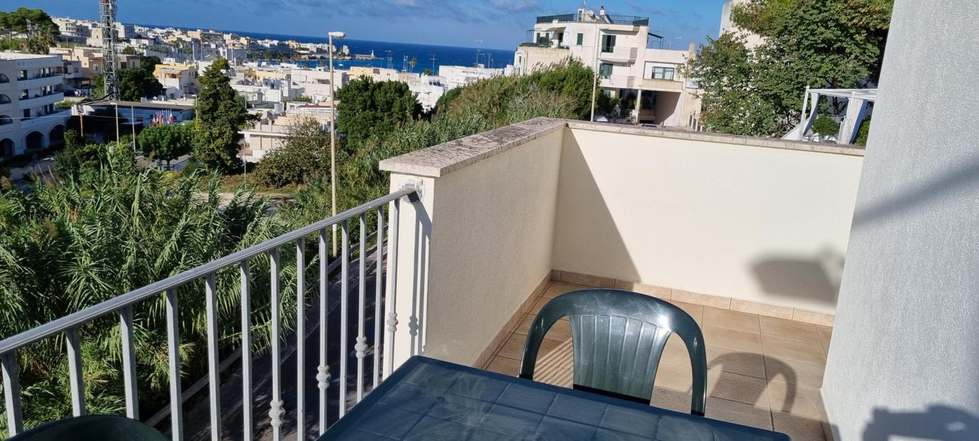 オートラント Catona Houseアパートホテル エクステリア 写真